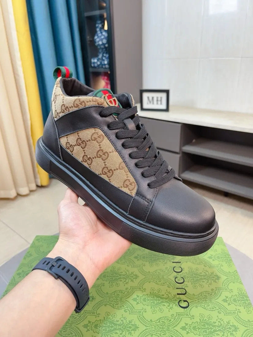 Men's shoes 💰458🌸🌸[GUCCI] Gucci's new spring and summer slip-on loafers with cartoon characters, Fendi F's low-top trendy men's shoes, 😈The upper is made of Italian 🇮🇹 imported sheep suede with Lafayette embroidered leather, full pigskin lining, original rubber non-slip outsole! The style is high-profile and elegant, and the upper is versatile and fashionable. 🇱🇾🇱🇾A large number of ready-made and reposted pictures will be sold! 38-44,